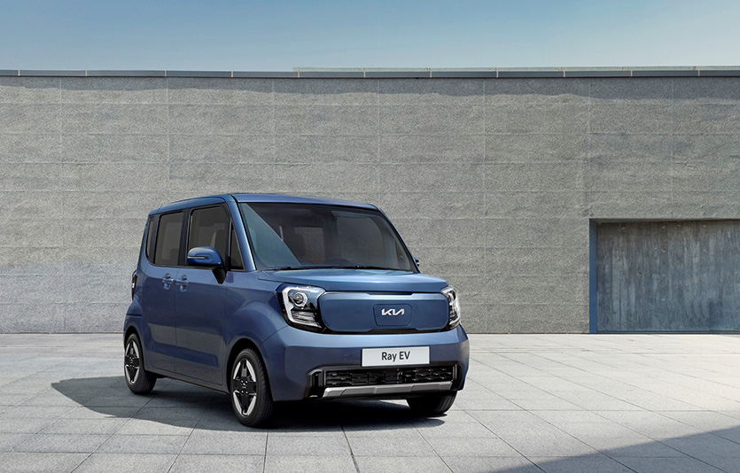 기아와 쏘카는 전국 쏘카존에 ‘더 기아 레이 EV’를 배치하고 차량 공유 서비스를 실시한다. 사진=기아