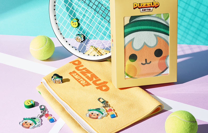 아모레퍼시픽과 엔씨소프트의 퍼즐 게임 ‘퍼즈업 아미토이’ 협업 굿즈 3종. 사진=아모레퍼시픽