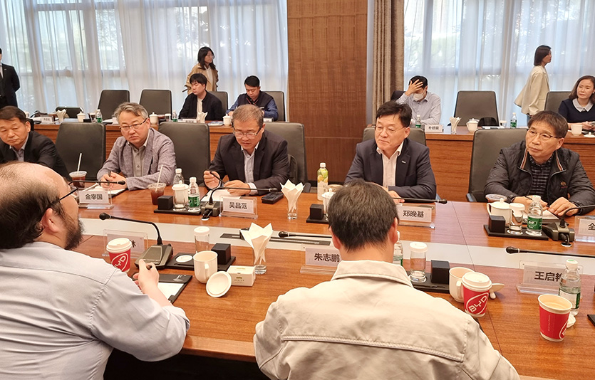 한국무역협회 중국 전기차ㆍ이차전지 시찰단은 BYD를 방문하고 중국 전기차 시장 동향 및 한국 기업 협력 확대 방안에 대한 논의를 진행. 사진=한국무역협회