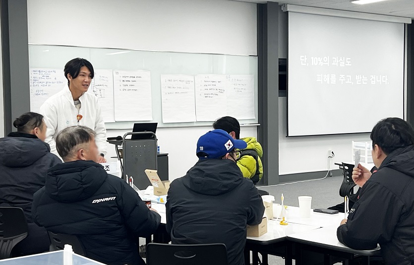 [우아한청년들 보도자료] 우아한청년들, 시간제보험 라이더 대상 ‘배달&안전 원데이 클래스’ 성료_231121_사진2.jpg