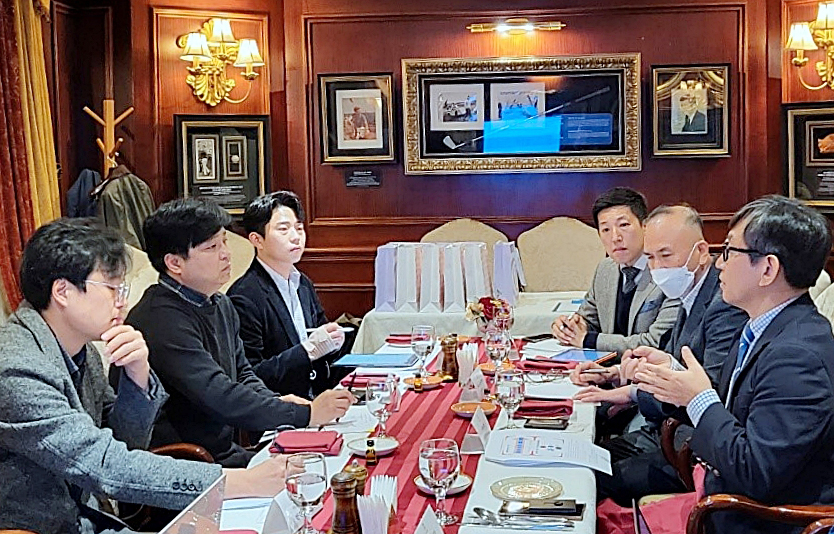 이랜드재단은 은둔형 외톨이 청소년 및 청년을 돕는 지원기관과 간담회를 개최했다. 사진=이랜드재단