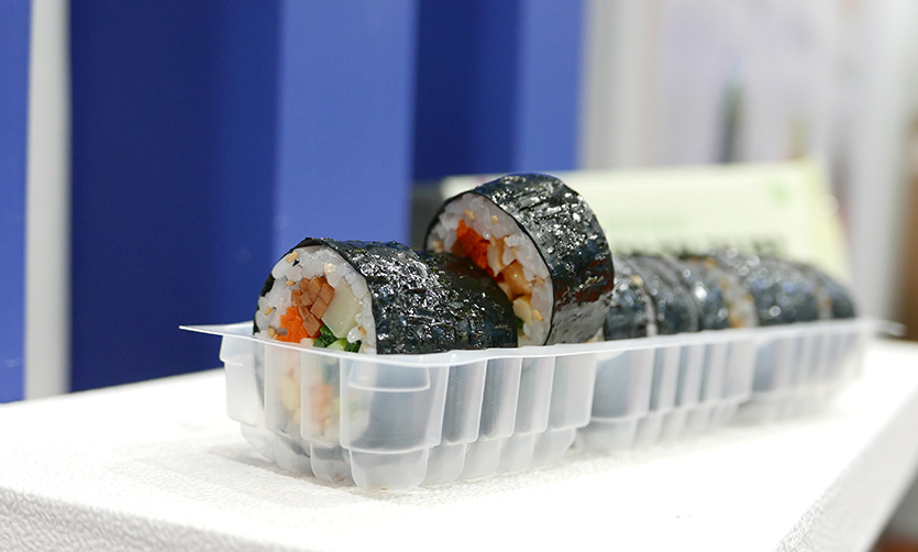 미국 대형마트 트레이드조에서 완판 행렬을 이어간 올곧의 냉동 김밥. 사진=김성미 기자