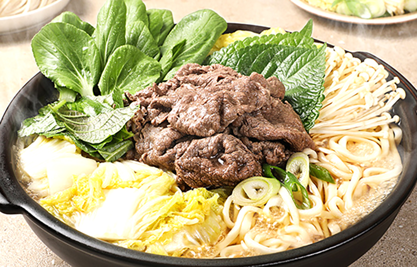 프레시지는 푸짐한 소고기 샤브샤브&칼국수’를 새로 선보였다. 사진=프레시지