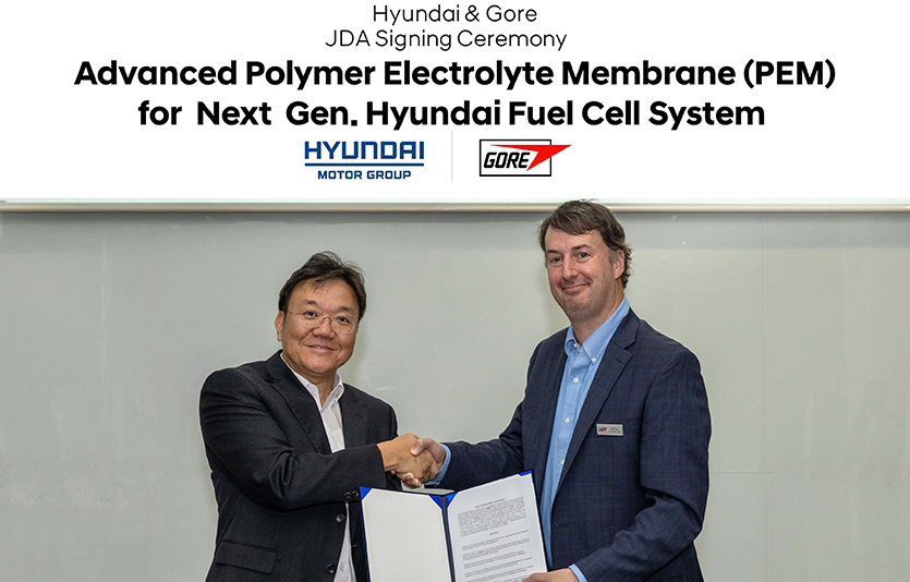 (왼쪽부터) 김창환 현대차·기아 수소연료전지개발센터장(전무), 맷 로사 고어 퍼포먼스 솔루션 부문 리더. 사진=현대자동차그룹