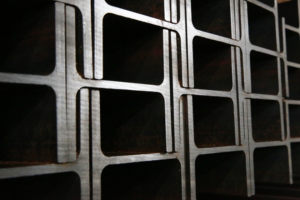 EPD인증을 받은 동국제강 형강 제품. 사진=동국제강