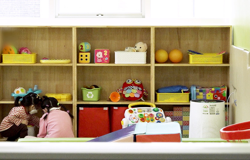 청소년한부모 가구 지원 사업(복권기금)은 청소년한부모가 안정적으로 육아와 학업을 병행할 수 있도록 지원한다. 위 사진은 기사와 직접 관계없음. 사진=여성가족부 