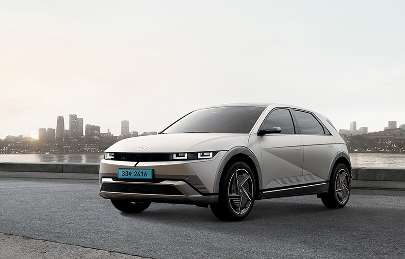 현대자동차가 상품성을 대폭 강화한 전용 전기차 ‘더 뉴 아이오닉 5’를 출시했다. 사진=현대자동차