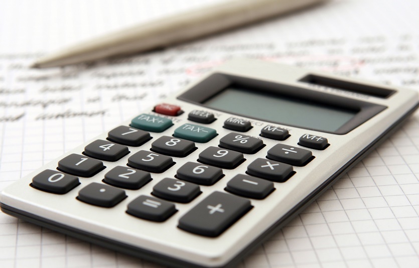 국민건강보험공단은 지난해 연간 소득 금액이 전년보다 증가한 직장인 882만명은 1인당 평균 16만3000원의 보험료를 추가로 내야 한다고 23일 밝혔다. 사진=픽사베이