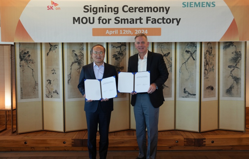 SK온-지멘스, '디지털 트윈 구축 개발’ 업무협약(MOU). 사진=SK온
