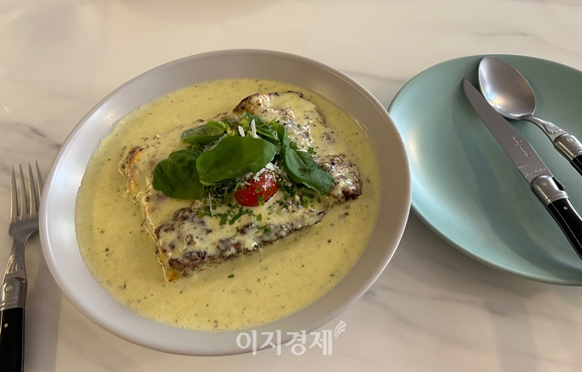 올리브유 가격이 인상되면서 외식업계가 올리브유 사용에 부담을 느끼고 있다. 사진=김선주 기자