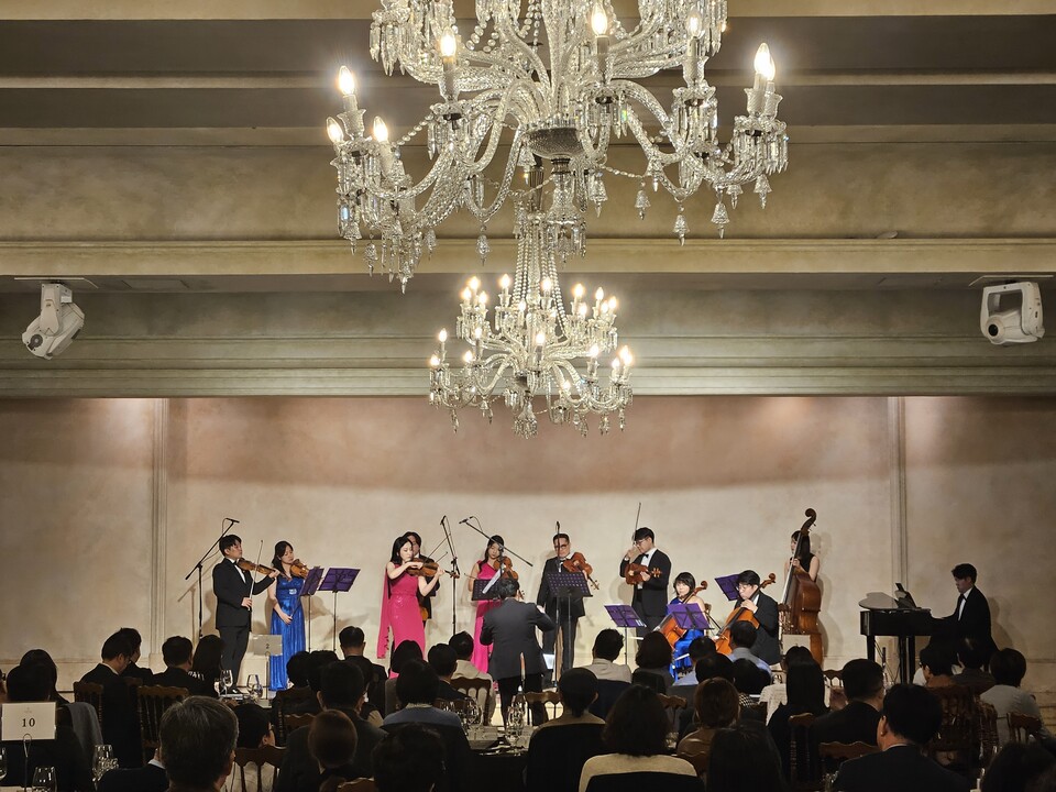 지난 12일 서울 역삼동 라움아트센터에서 ‘2025 KB증권 우수고객 초청 음악회’가 진행되고 있다. 사진=KB증권