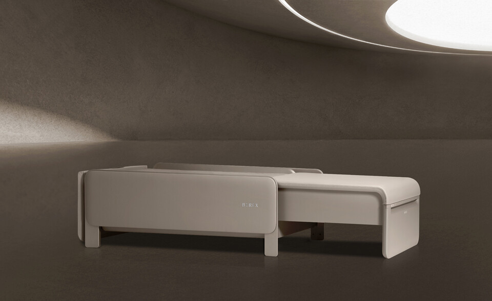 코웨이가 프리미엄 가정용 의료기기 라인업을 확대하며 식약처 인증을 받은 ‘비렉스(BEREX) 코어셋·마사지셋’ 등 4종을 출시했다. 사진=코웨이