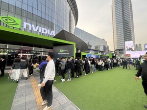 RTX 5090 노트북 시연존