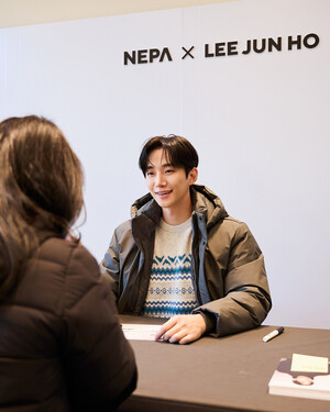 <b>네파</b>, <b>이준호</b> <b>팬사인회</b> 개최…'스타일 테크 다운'으로 겨울 스타일 완성